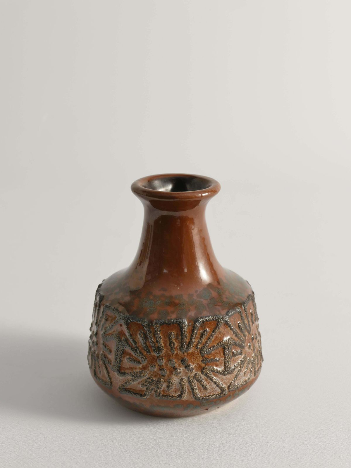 Mid Century Modern Brown Ceramic Vase By Veb Haldensleben, East Germany, 1960s photo vinterior
