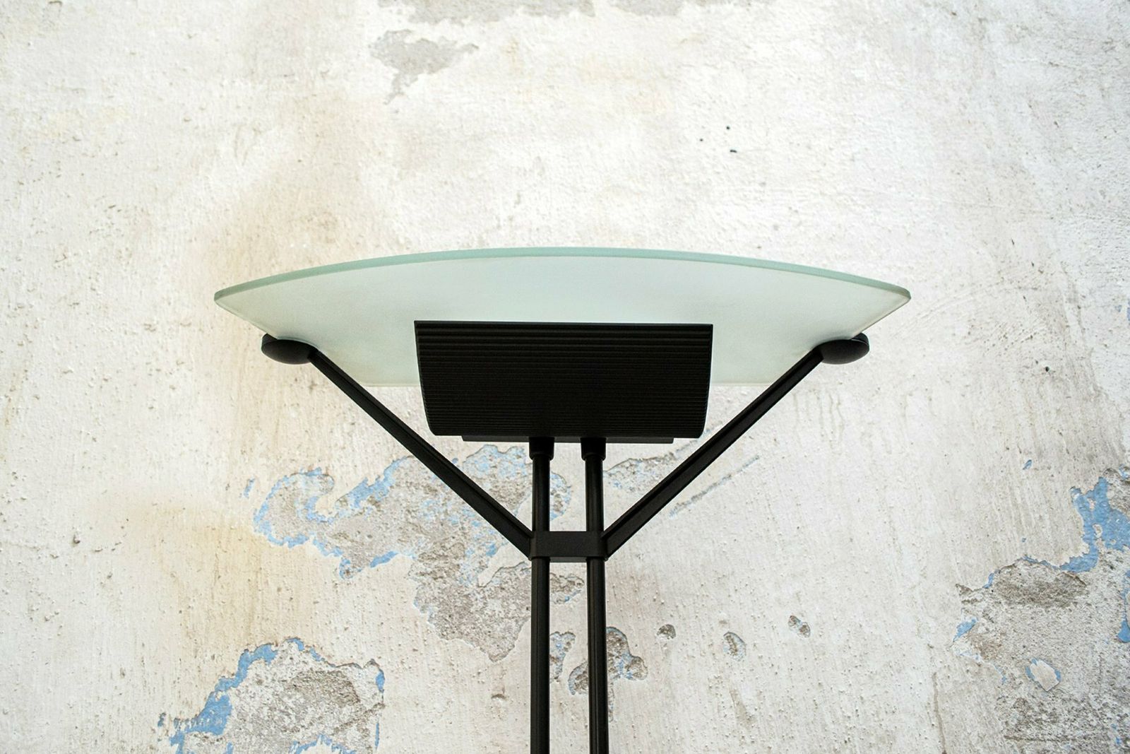Accademia Vloerlamp Van Shigeaki Asahara Voor Luci, Italië, Jaren 1980 photo furniture