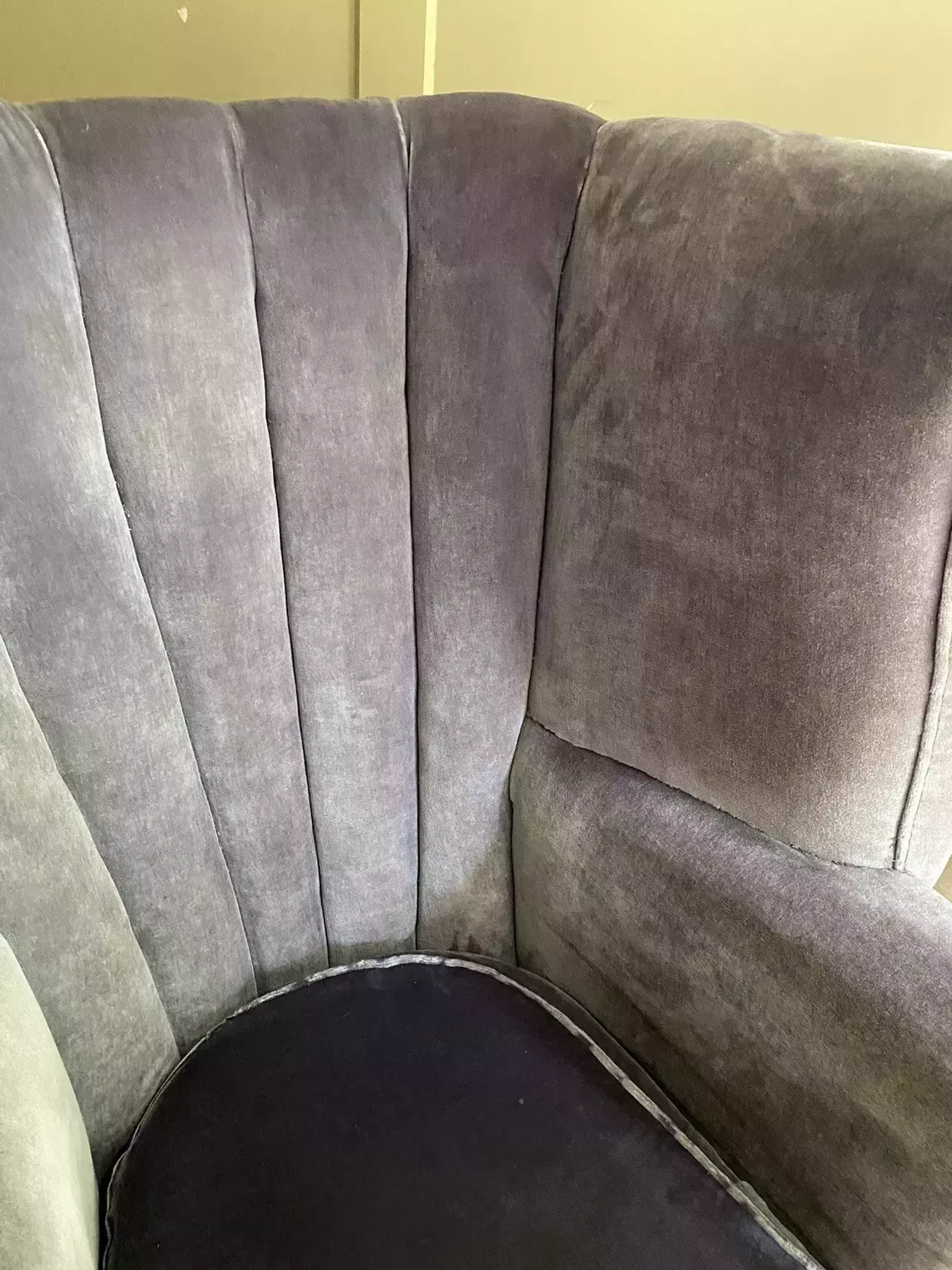 695.0 Antique Velvet High Barrel Back Chair Tub Armchair photo