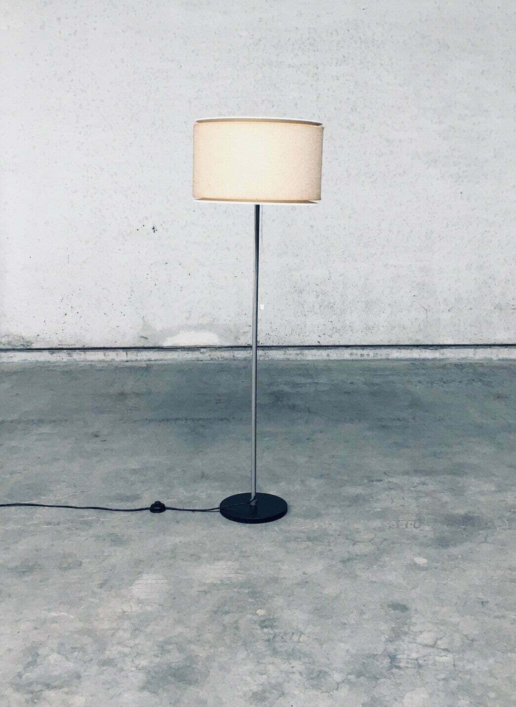 Vloerlamp – Mid Century Modern, Nederlands Design, Ca. Jaren 1960 photo for sale