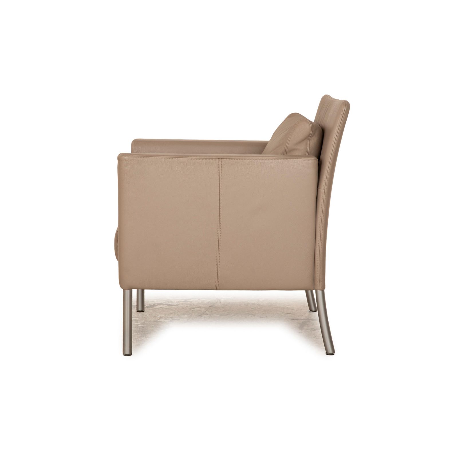 photo furniture Walter Knoll Jason Leather Fauteuil Grijs Taupe