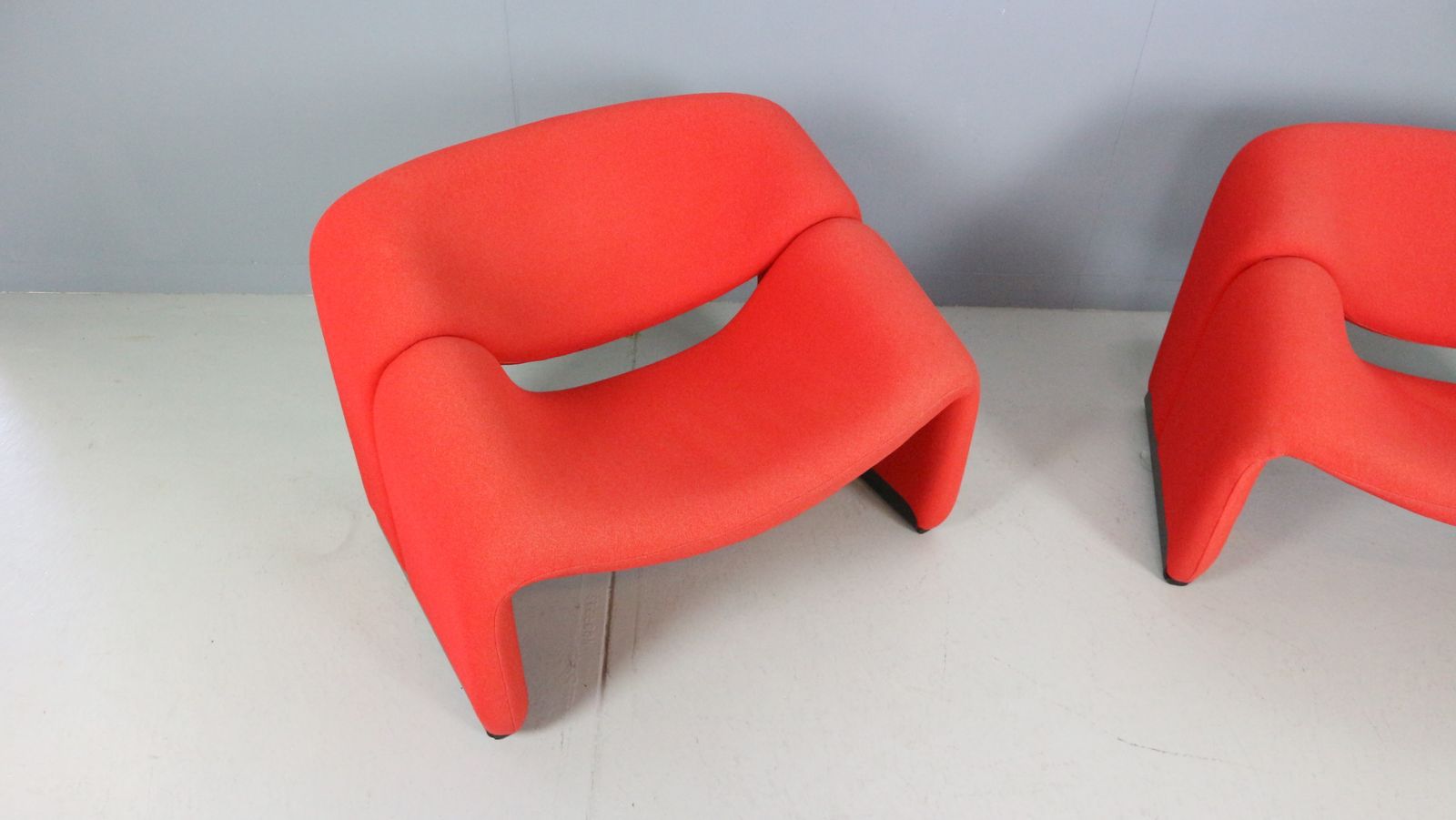 Pierre Paulin Set Of 2 F598 Groovy Armchairs For Artifort New Upholstery, 1972 photo buy
