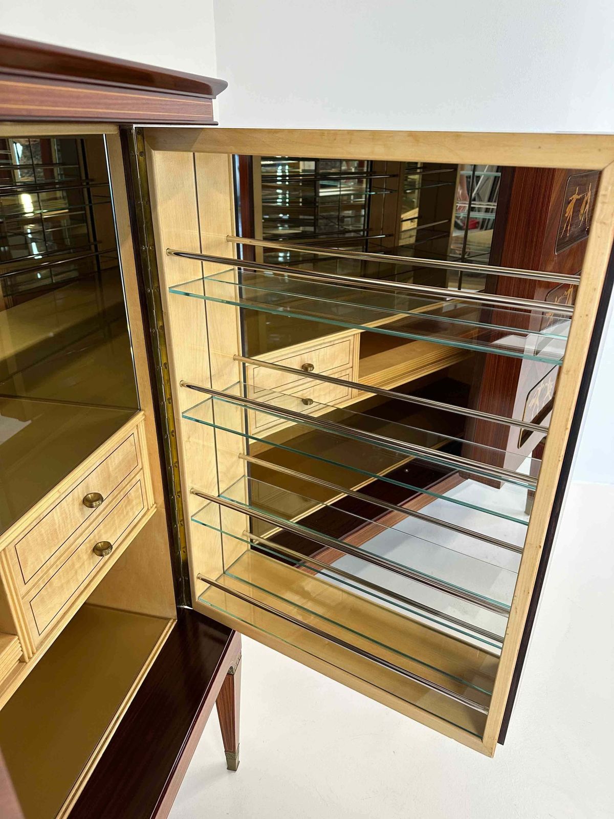 photo vinterior Italian Art Deco Teak And Inlays Bar Cabinet By Paolo Buffa, 1950s
