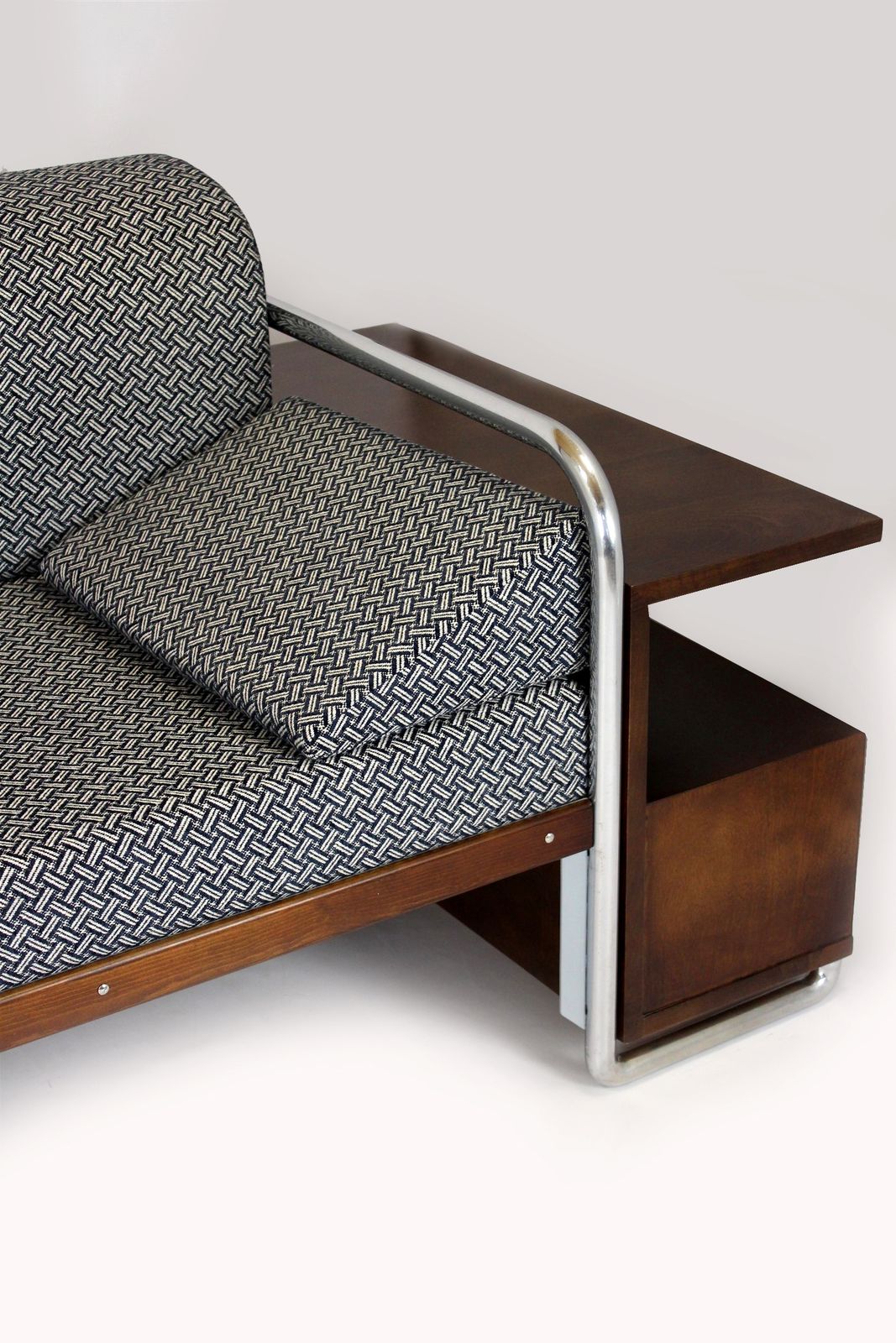 photo buy Restored Bauhaus Tubular Steel Sofa By Robert Slezak, 1930s