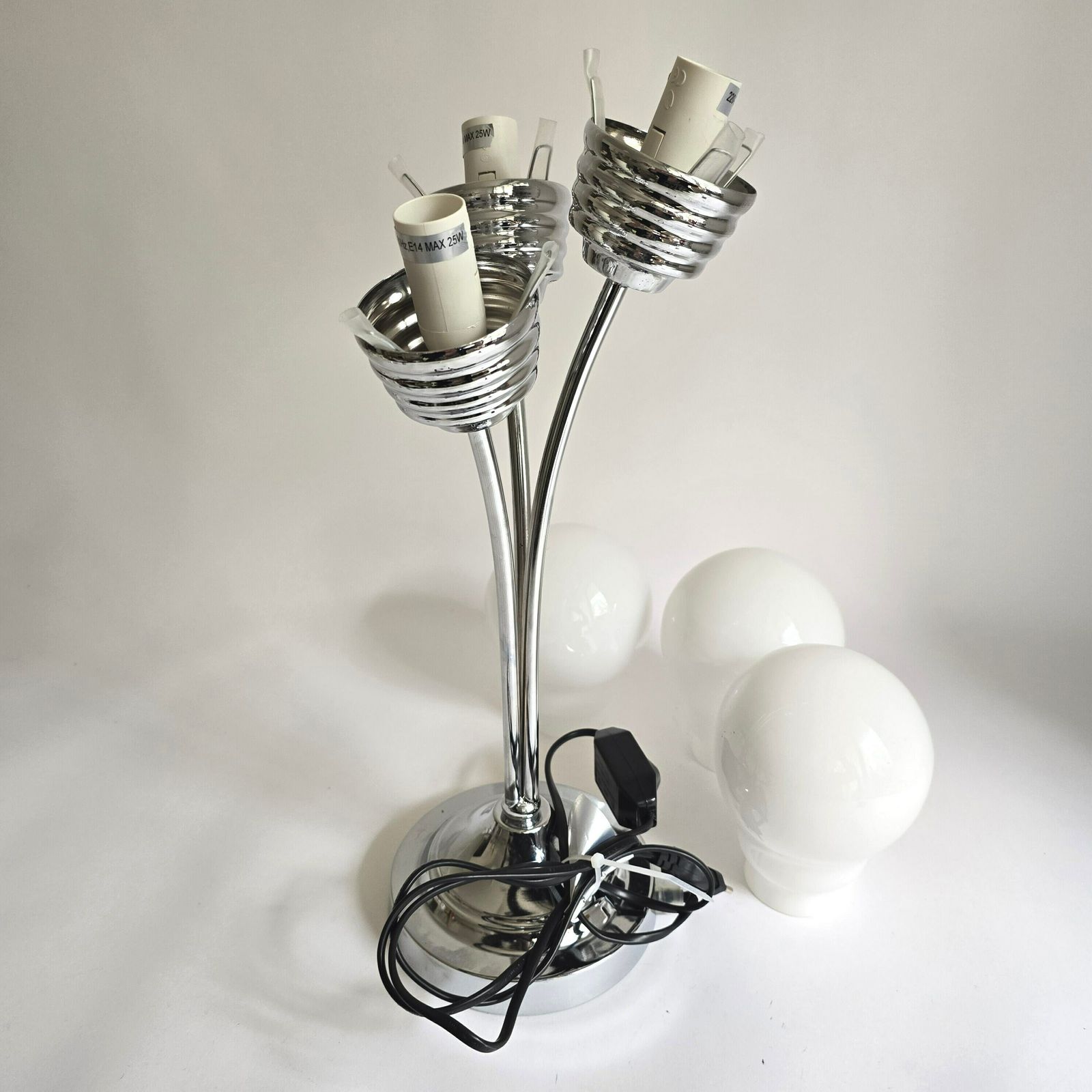 photo for sale Vintage Pop Art Triple Bulbs Table Lamp Lovely Accent Lamp In Original Box