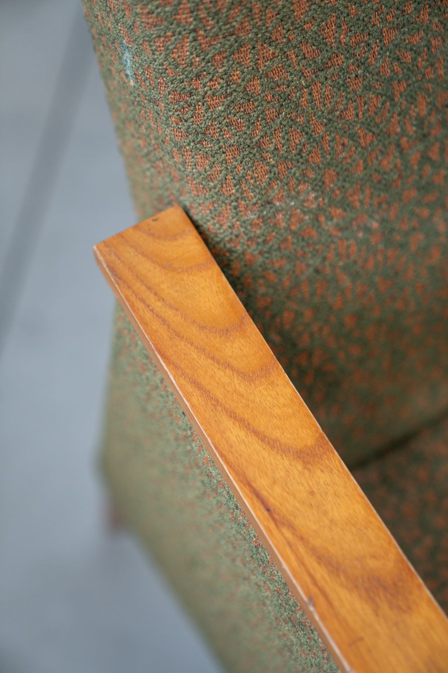 photo vintage Pair Of Vintage Oak Armchairs And Embossed Fabric, With Certificate Of Authenticity Former Czechoslovakia, 1970s
