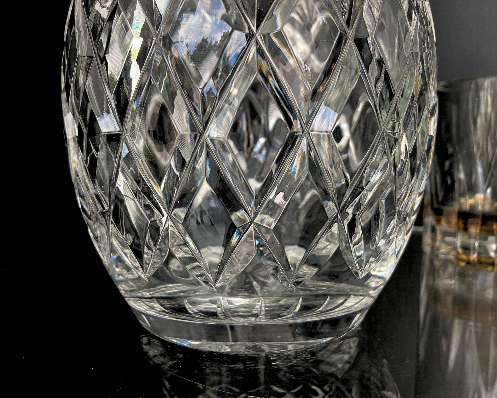 Kristallen Whiskykaraf | 1 Stuk | Facetgeslepen, Diamantsneden En Stervormige Voet photo vintage