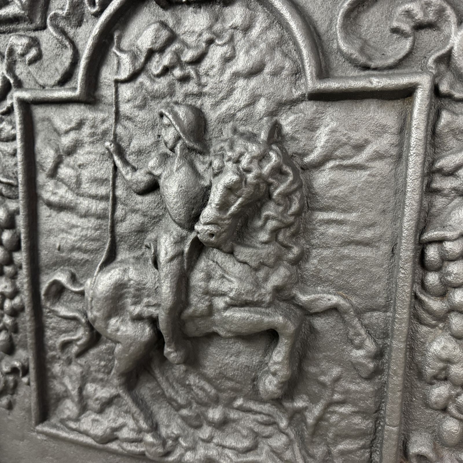 Antique Cast Iron Fire Back, 1800s photo vinterior