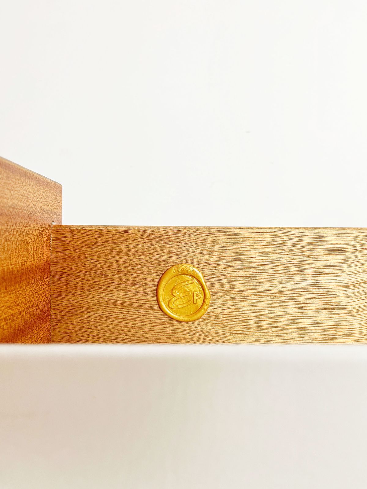 photo vinterior Mid Century Teak Vinyl Record Cabinet By Stonehill In Gold And White With 3d Rpm Numerals