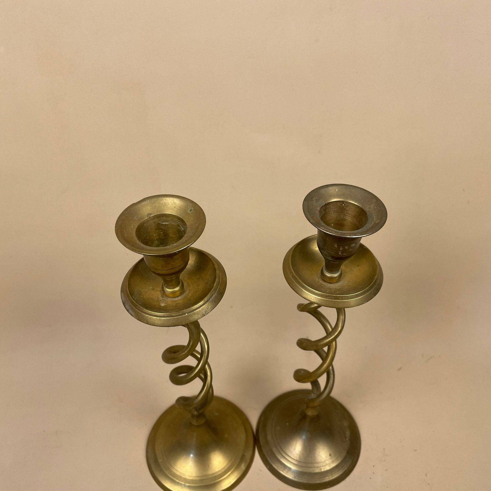 Antique Matching Pair Of Twisted Gold Solid Brass Metal Candlestick Candle Stick Heavy Vintage Column Taper Dinner Candlesticks Twist photo Home Decor