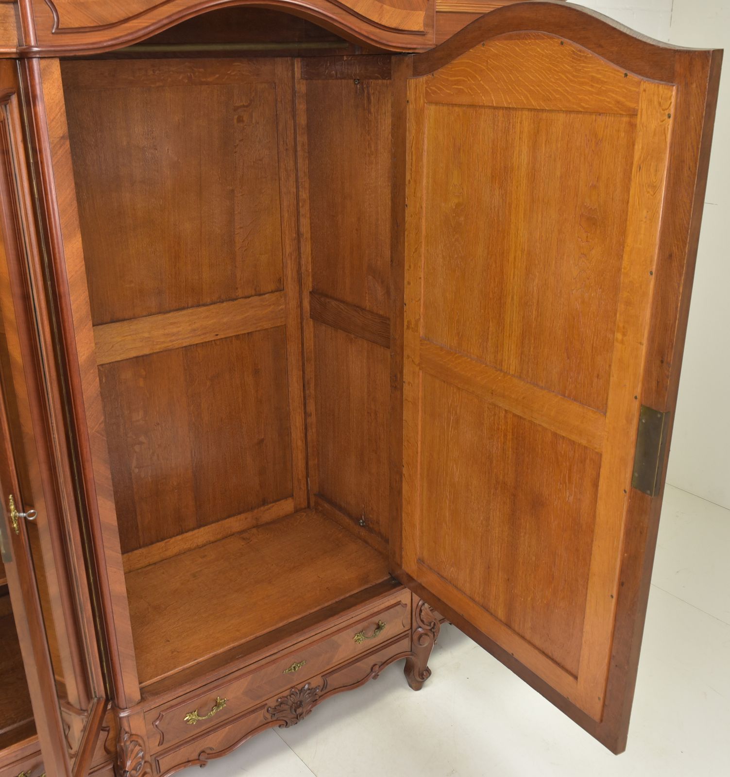 Antique Restored Large Mahogany Wardrobe With Clothes Rail And Shelves Ca. 1900 photo buy