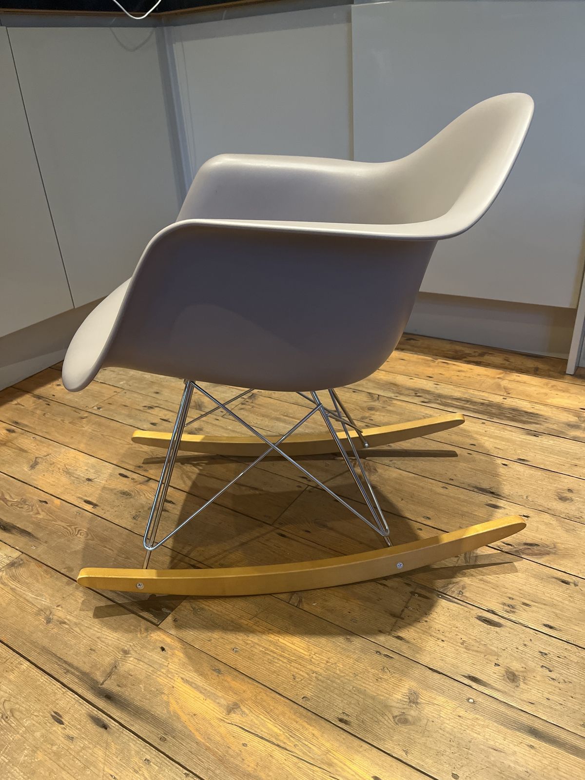 Eames Vitra Rocking Chair Grey 2011 photo furniture
