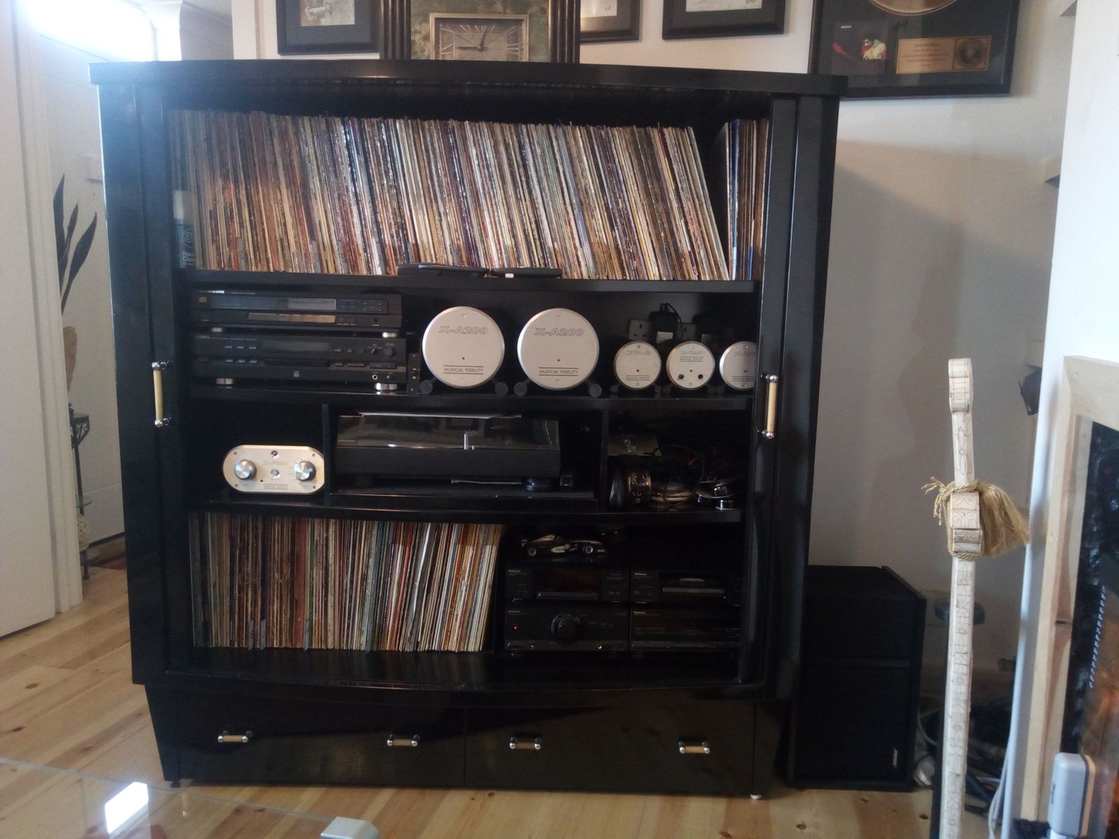 Vintage Vinyl Record Cabinet   Piano Black photo for sale