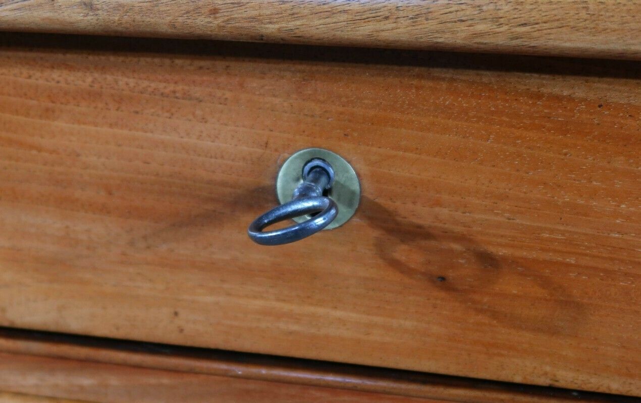 photo vinterior Walnut Commode, Restoration Period – 1st Part 19th