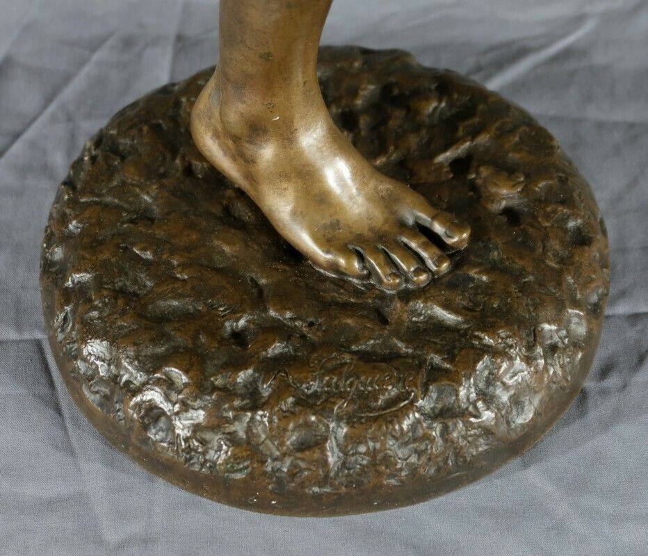 photo vintage Bronze “Winner In The Cockfight”, Signed A. Falguière – 2nd Part 19th Century