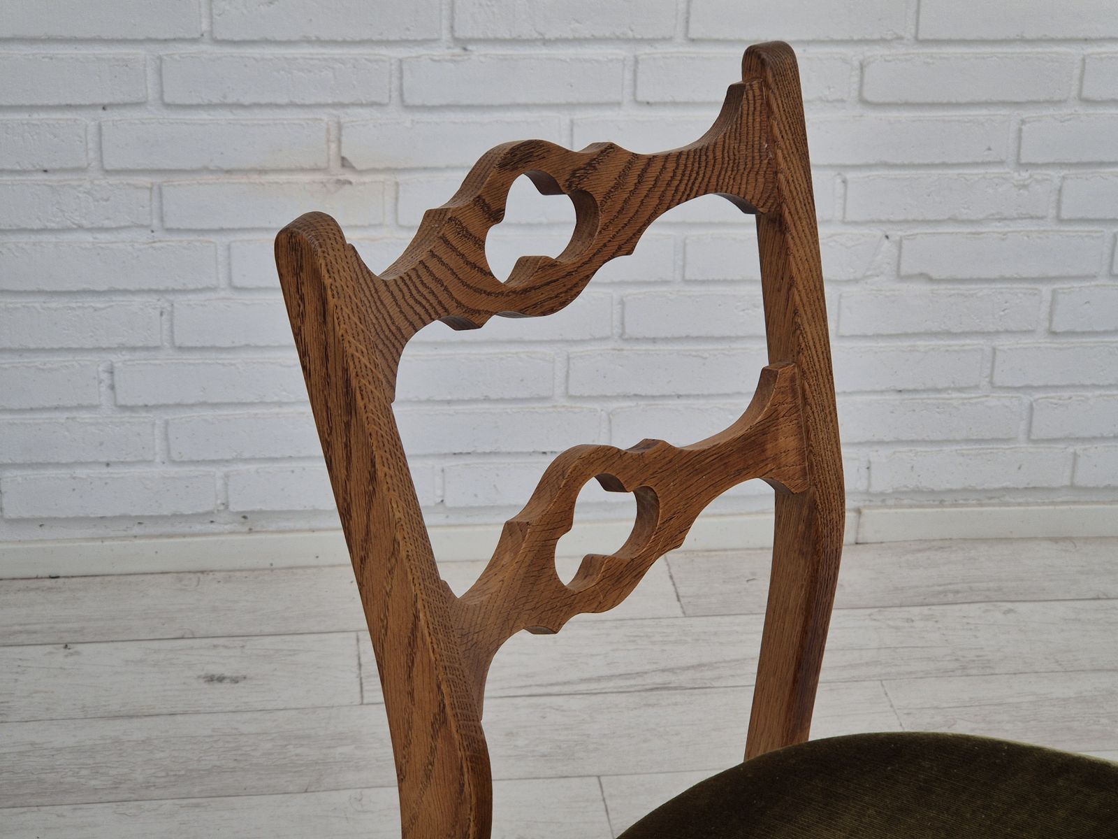 1970s, Set Of 4 Danish Dining Chairs, Original Condition, Oak Wood, Furniture Velour. photo vinterior