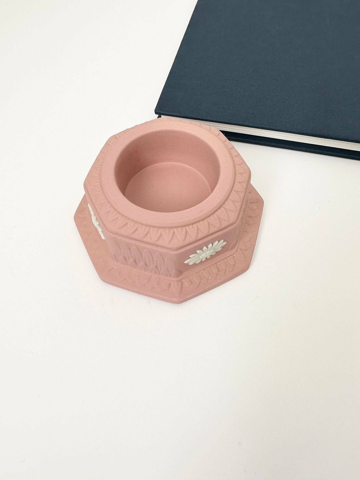 photo furniture Pink Wedgwood Japerware Candle Holder, Pink And White Holder