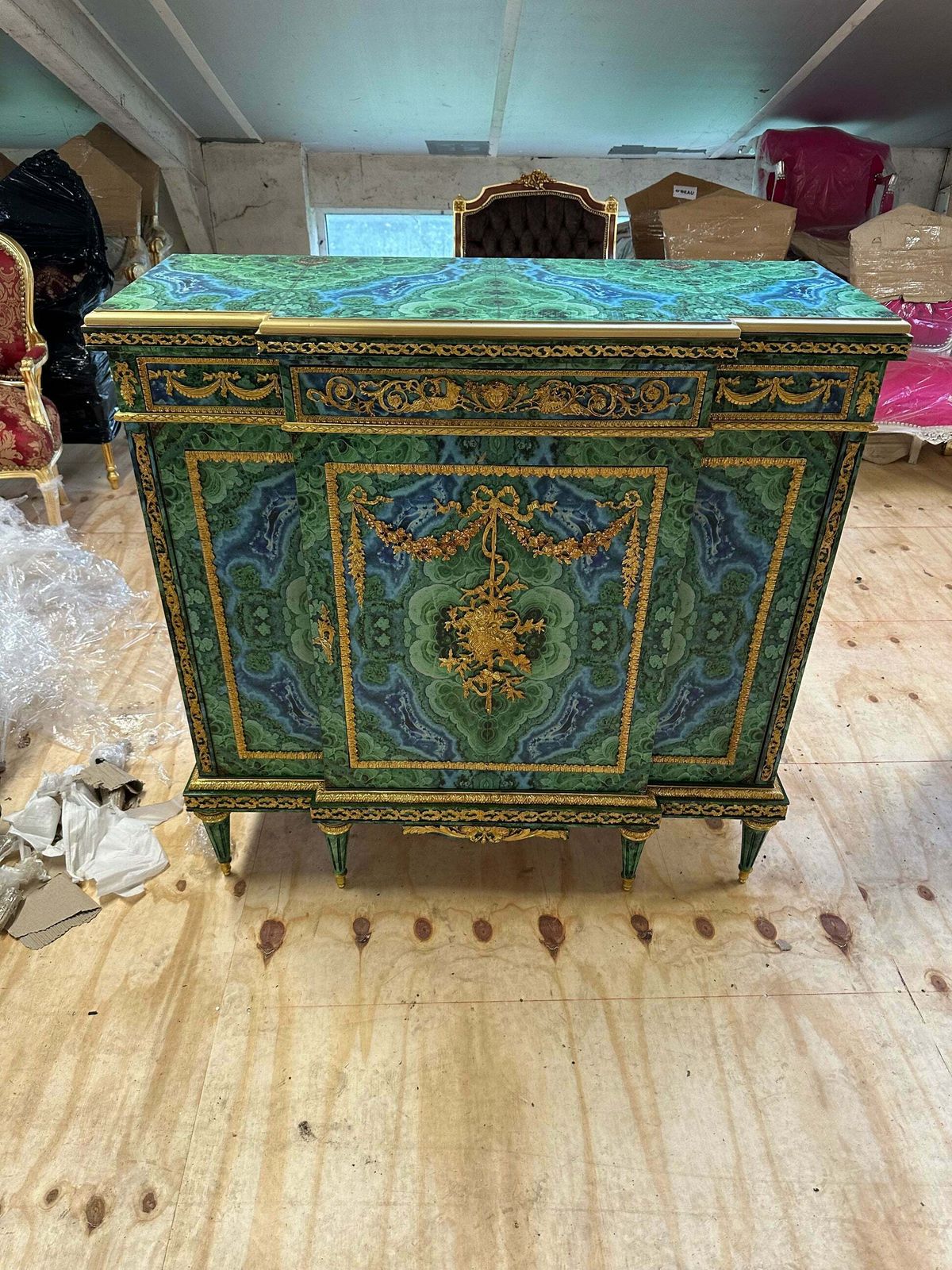Stunning, French Louis XV, Malachite Coated Pier Cupboard photo vinterior