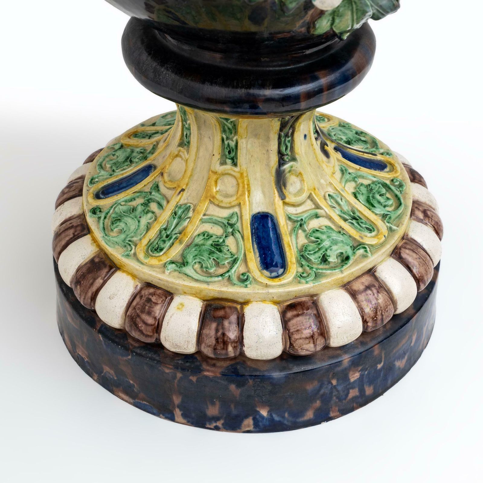 Large 19th Century French Majolica Renaissance Palissy Vase With Mistletoe, 1880 photo 4482.0