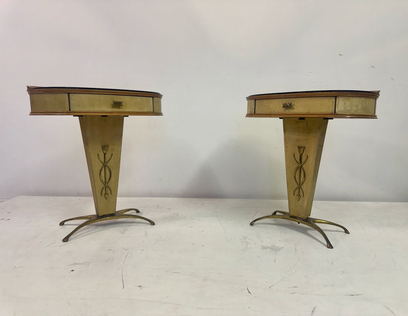 photo vinterior Pair Of 1950s Italian Parchment Bedside Tables Or Nightstands