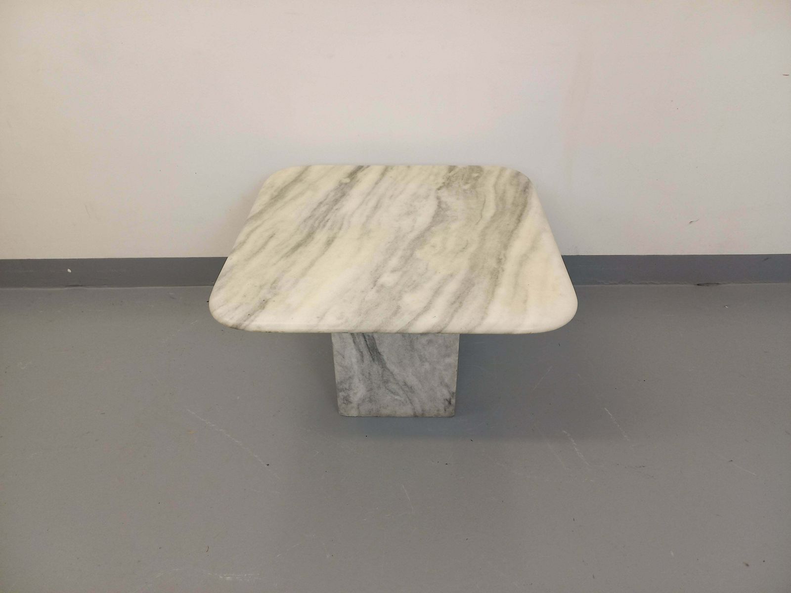 Table basse carrée en marbre blanc photo furniture