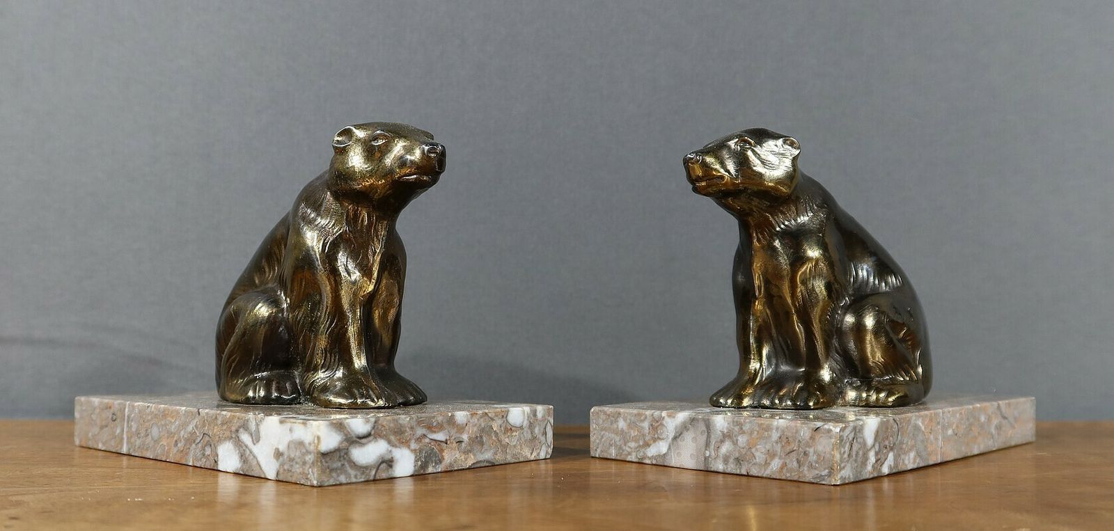 Pair Of “Bear” Bookends In Golden Metal – 1920 photo for sale