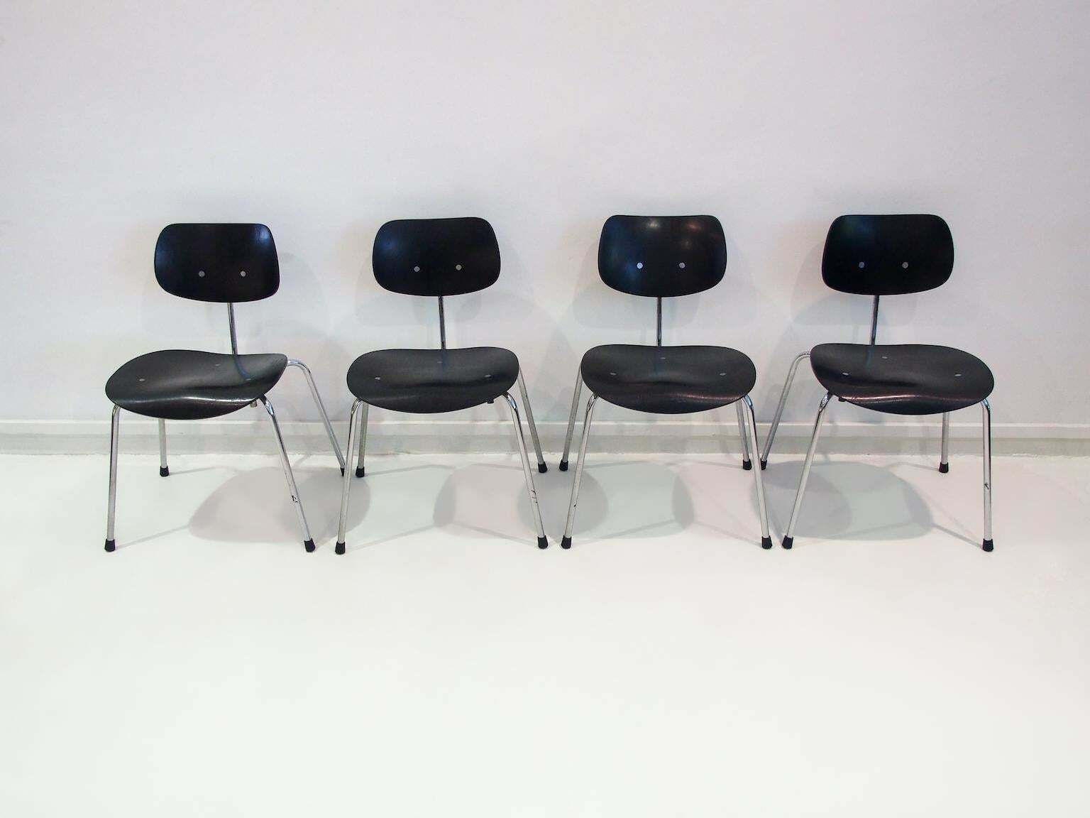 Set Of Four Egon Eiermann Model Se 68 Black Lacquered Plywood And Steel Chairs photo Furniture