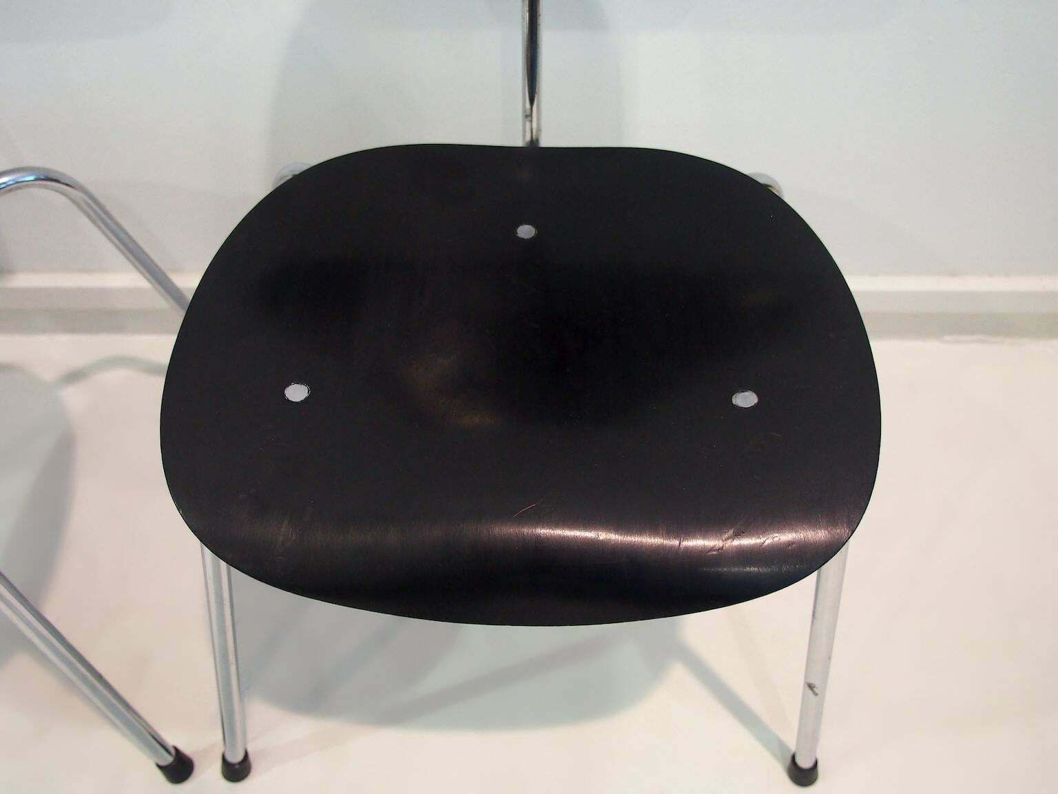 Set Of Four Egon Eiermann Model Se 68 Black Lacquered Plywood And Steel Chairs photo vinterior