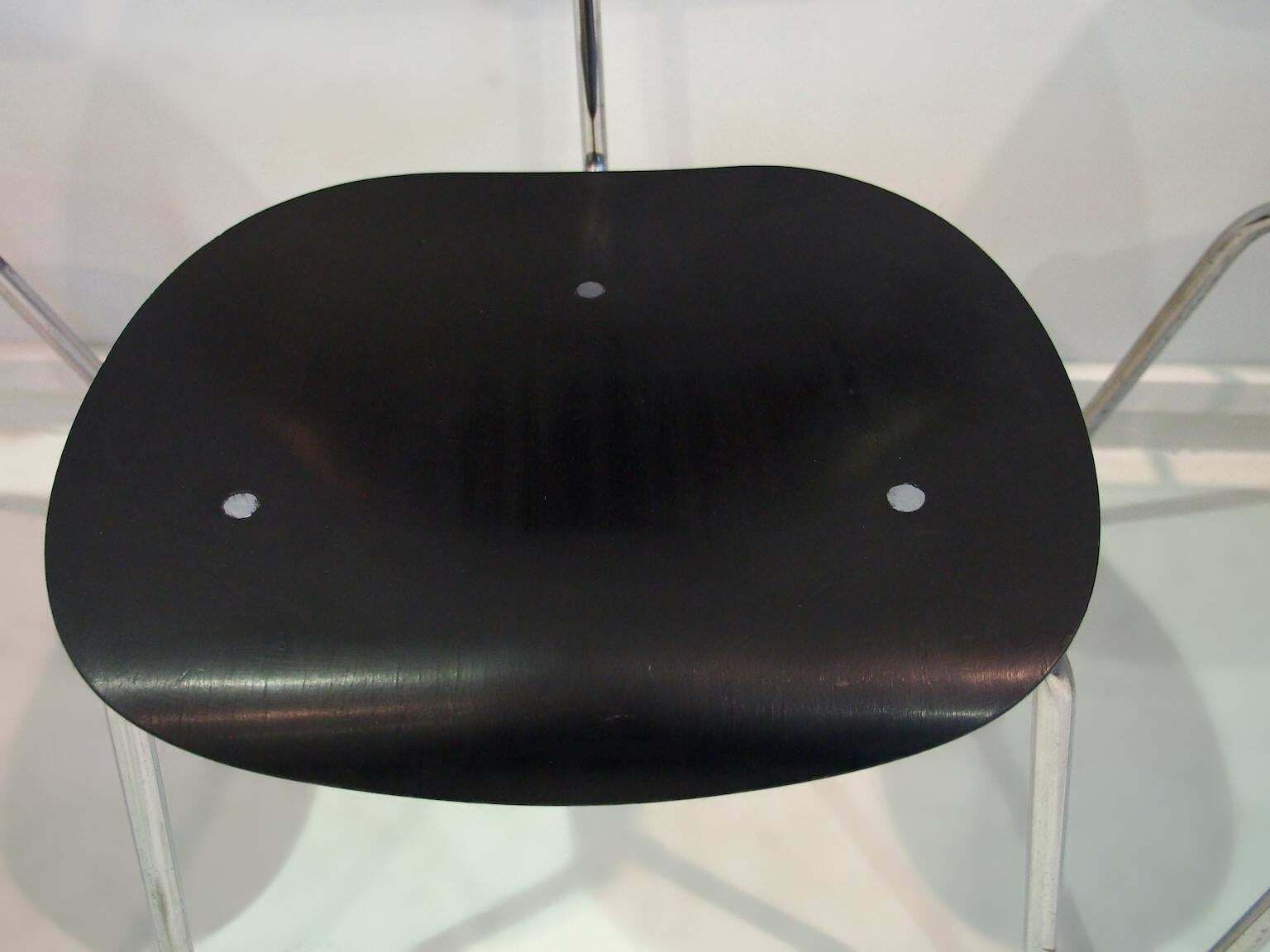 photo for sale Set Of Four Egon Eiermann Model Se 68 Black Lacquered Plywood And Steel Chairs