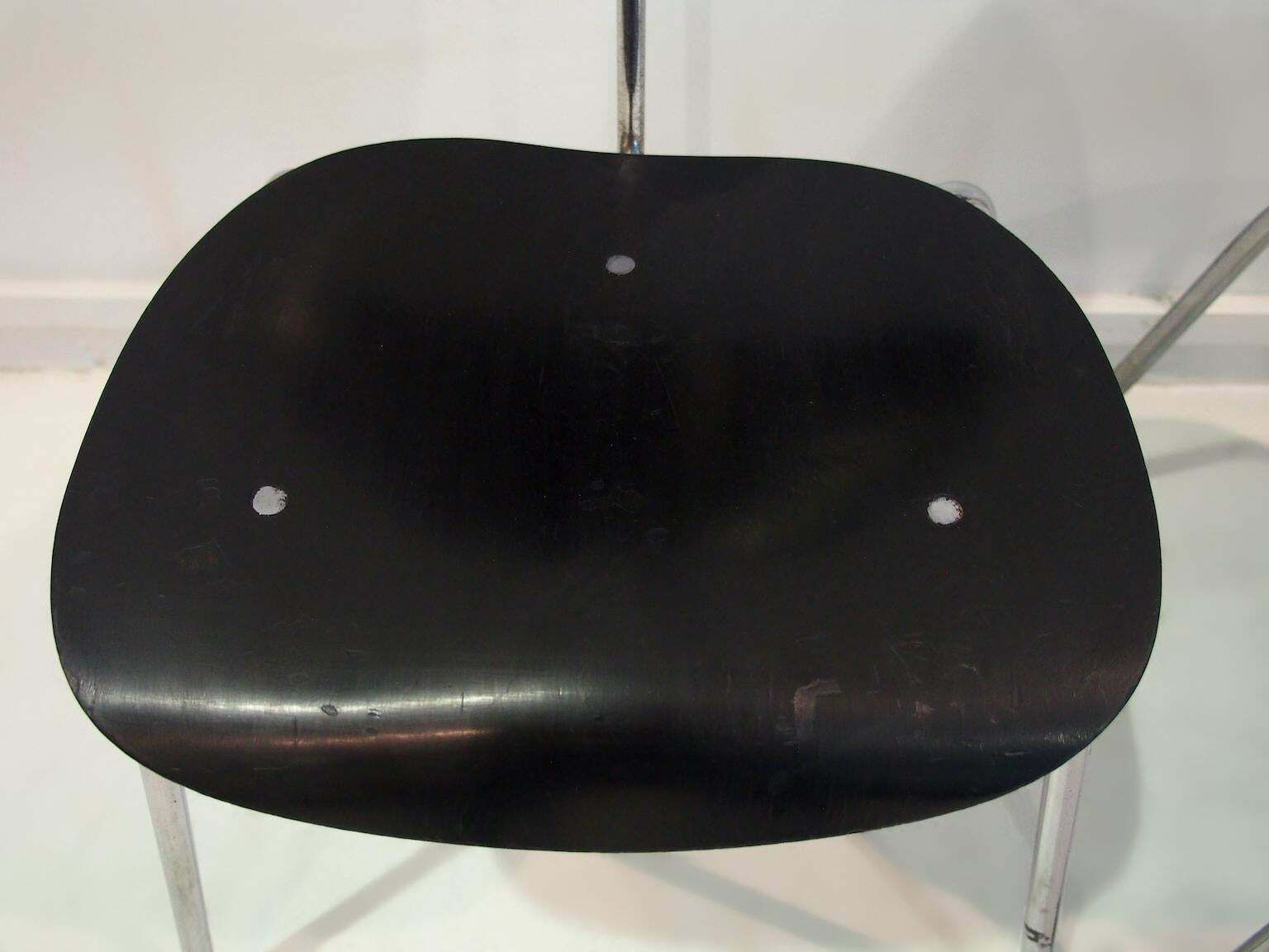 2317.0 Set Of Four Egon Eiermann Model Se 68 Black Lacquered Plywood And Steel Chairs photo
