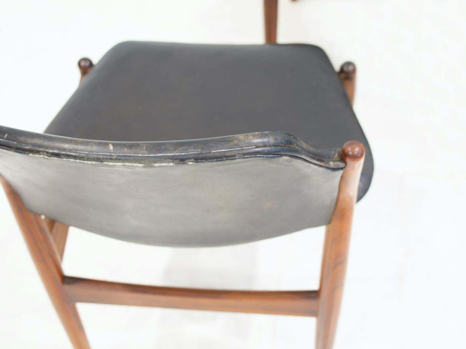 Set Of Four Arne Vodder Hardwood And Black Leather Chairs photo vintage