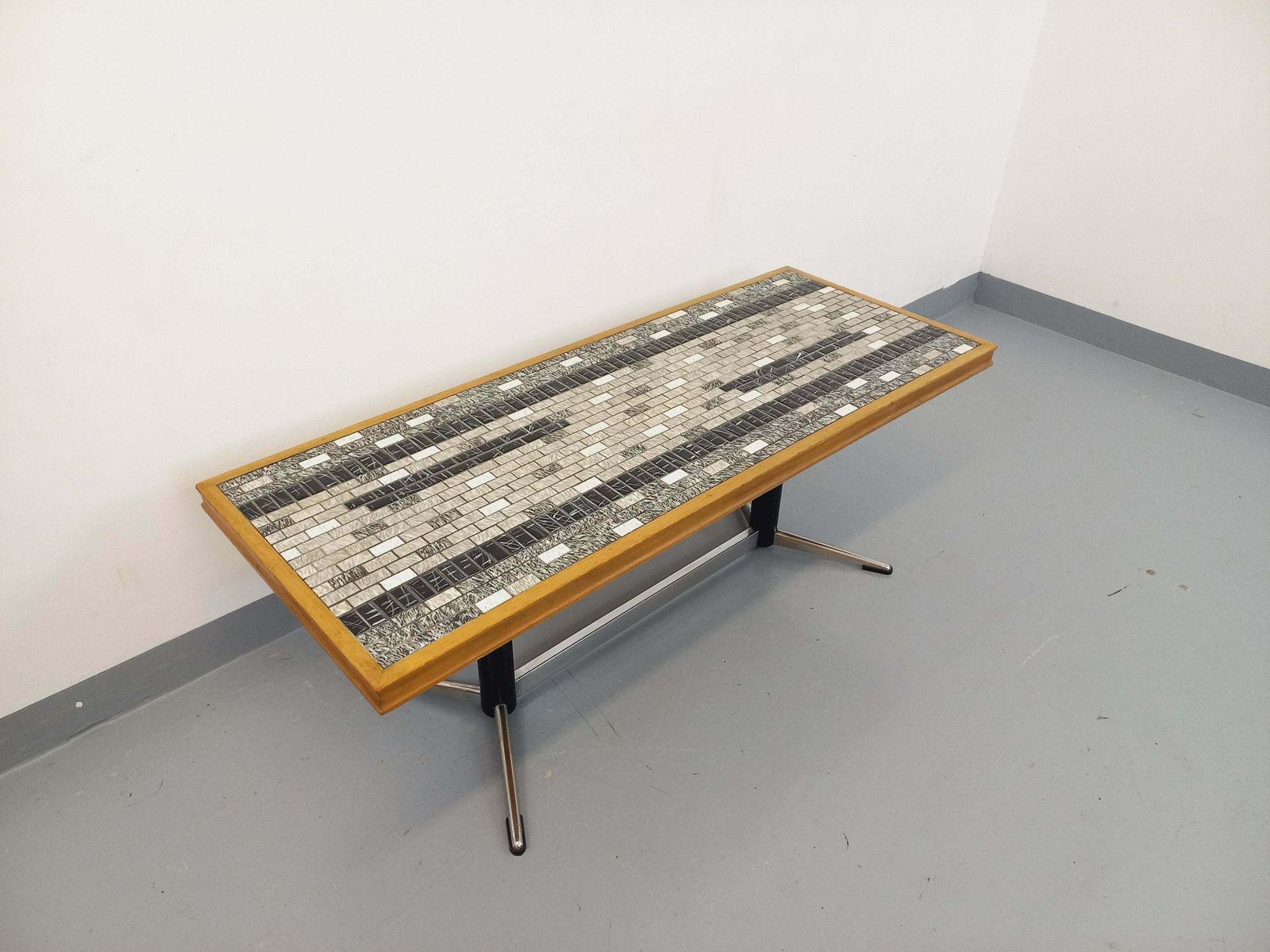 photo buy Rechthoekige salontafel van keramiek en hout