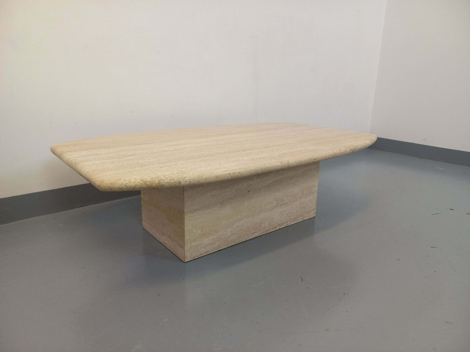Table basse rectangulaire en travertin 2