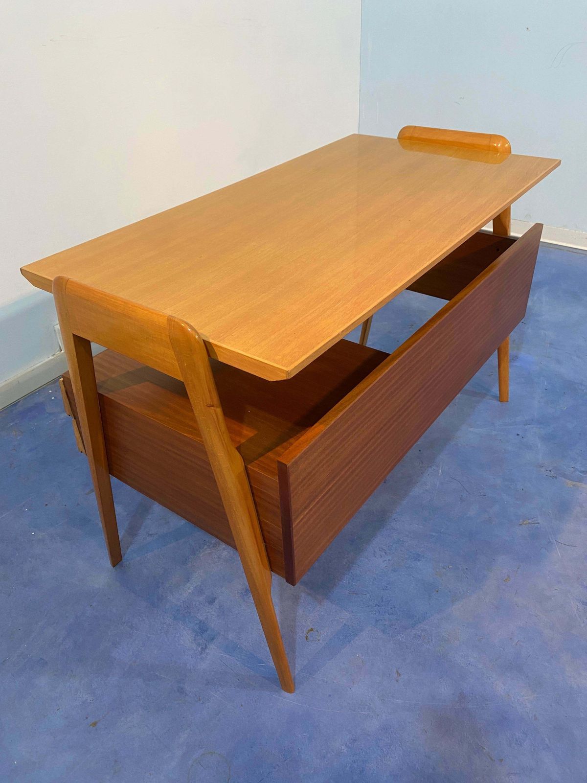 photo vintage Italian Mid Century Modern Desk And Chair Designed By Vittorio Dassi In 1950s
