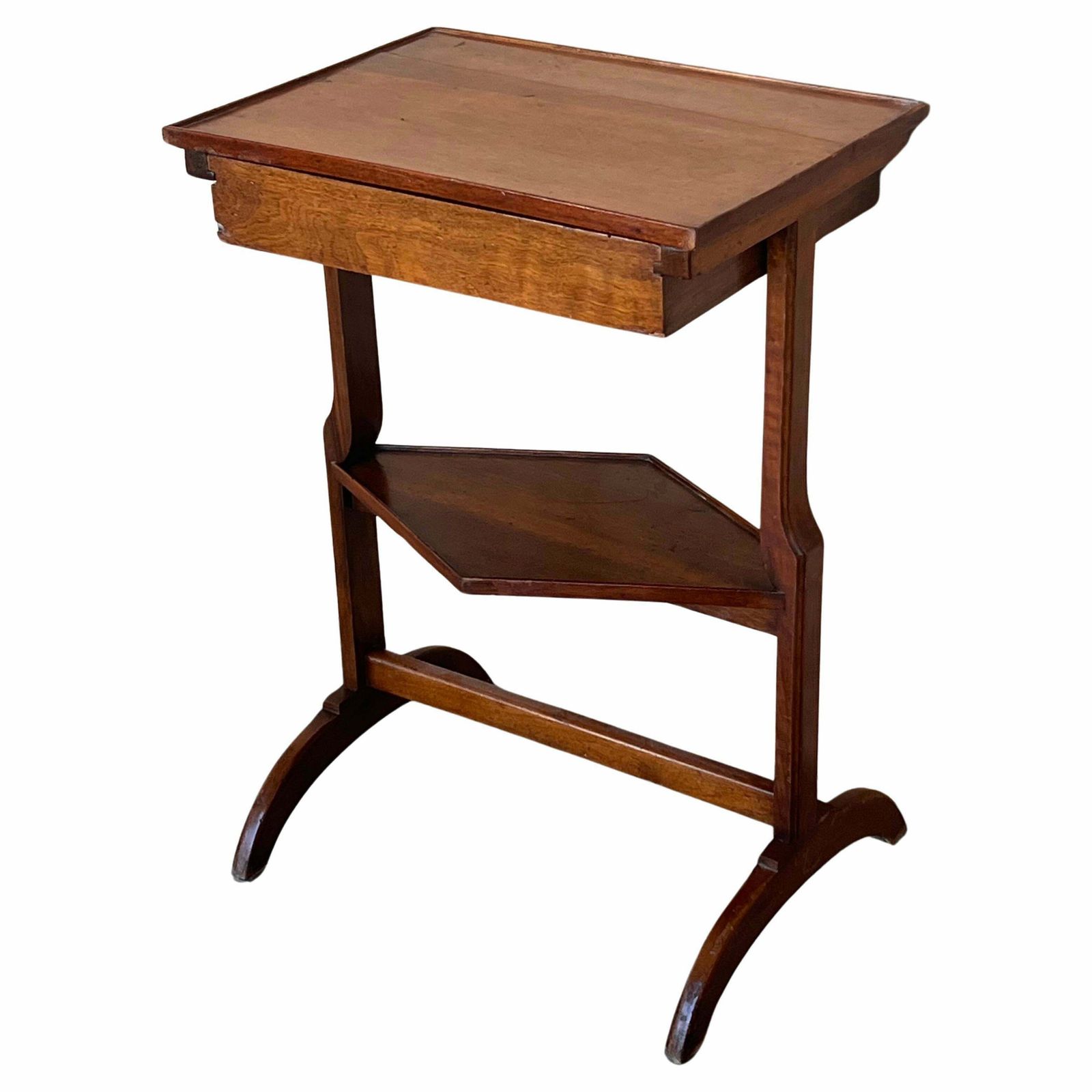 Table de chevet ou table d'appoint Art Nouveau française, avec tiroir et étagère