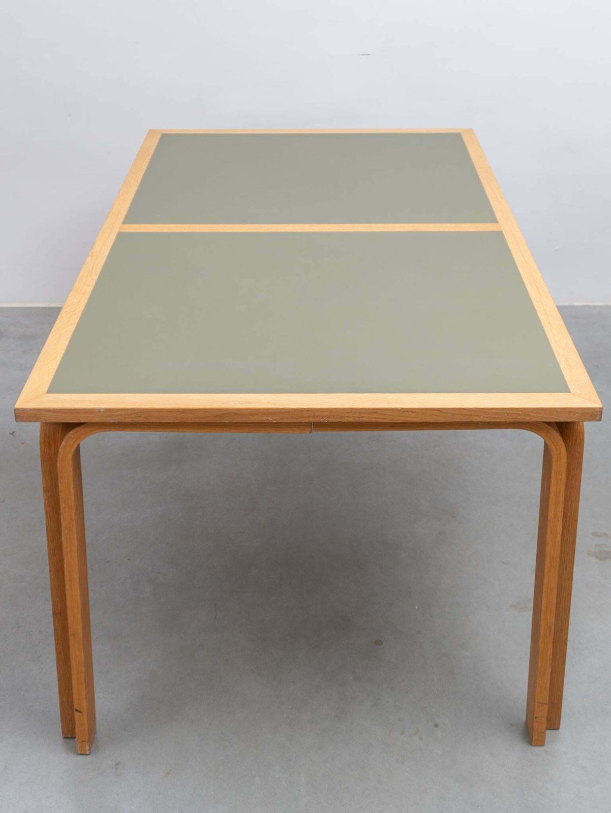 photo vinterior Magnus Olesen Labeled Made In Denmark Green Olive Table Top, 1970s
