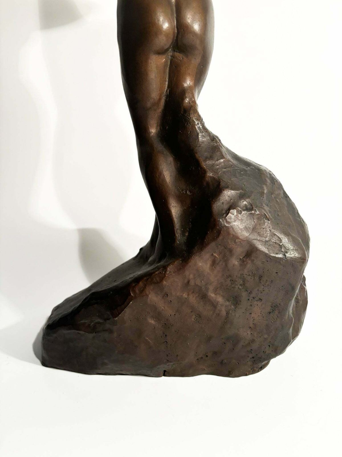 photo furniture Female Nude Bronze Sculpture By Vincenzo Aurisicchio From 1800