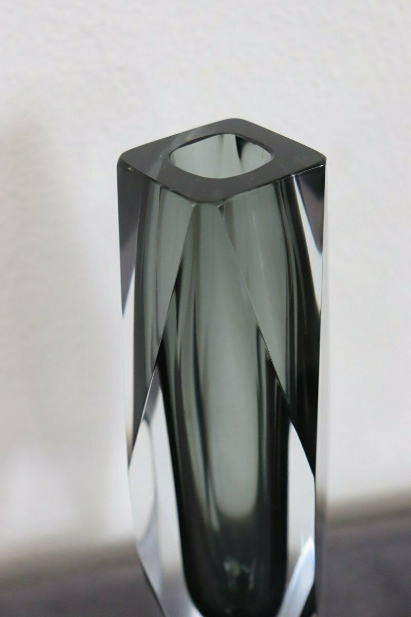 Art Glass Smoked Grey Vase Attributed To Flavio Poli For A. Mandruzzato, 1960s photo vinterior