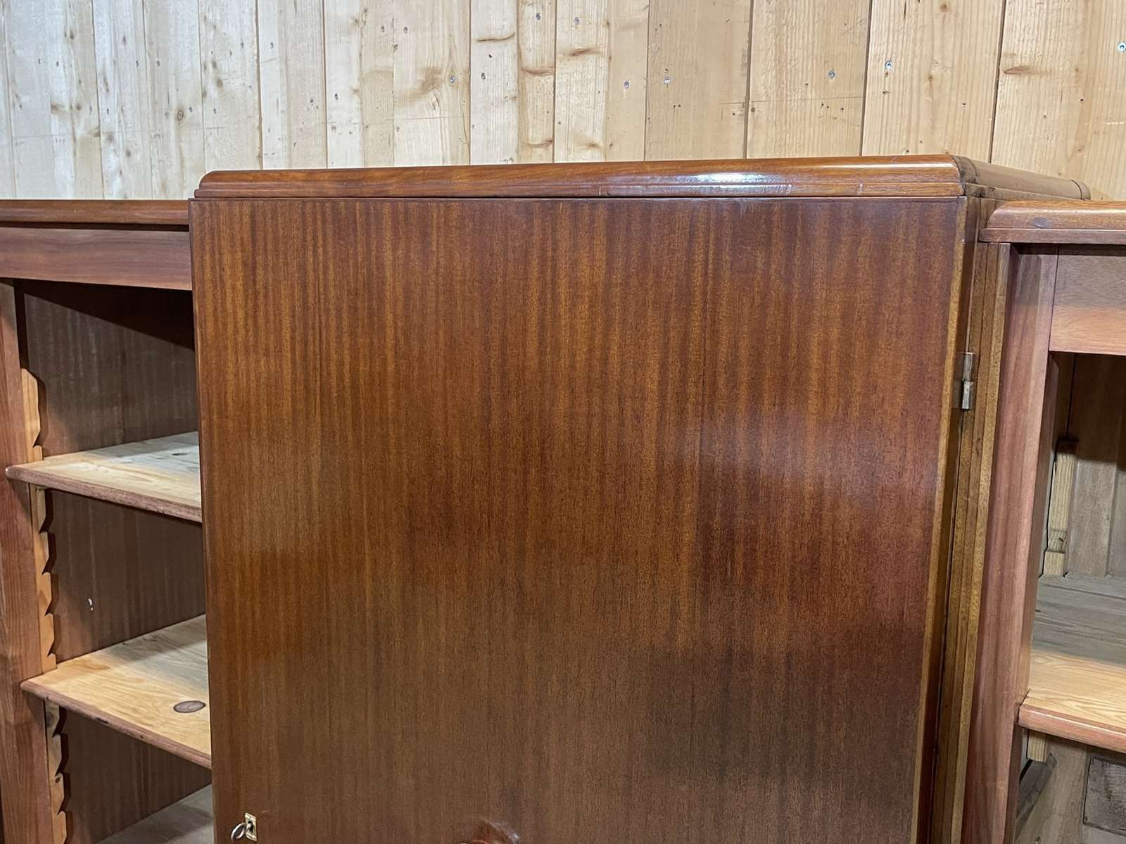 photo vinterior Mahogany Cabinet In Art Deco Style