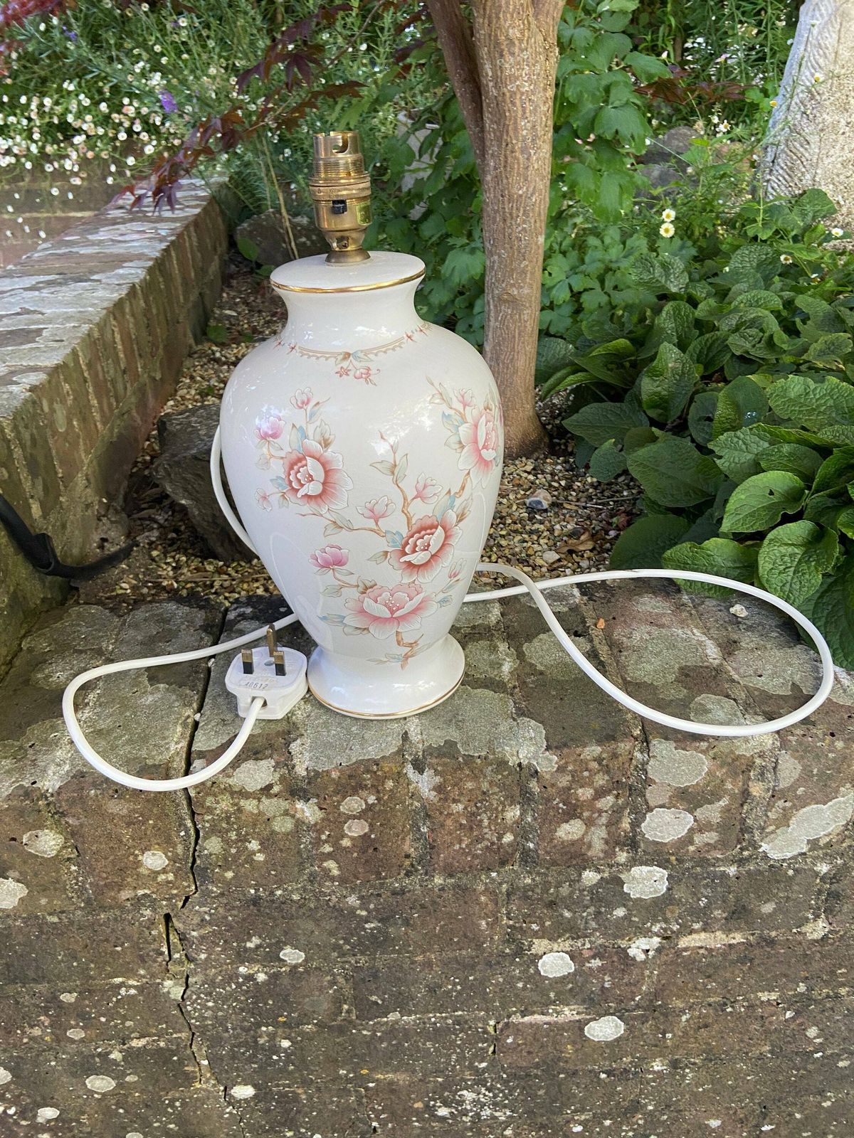 photo furniture Vintage M&S St Michael's 1980s Ceramic Lamp With Rose And Blossom Detail   Working Condition