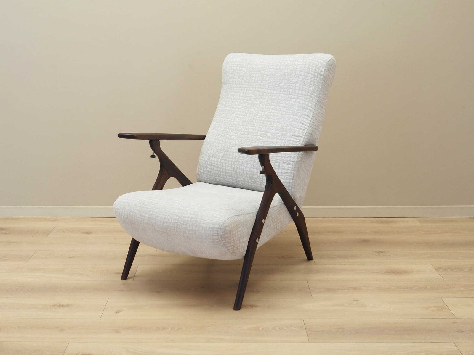 Beukenhouten Fauteuil, Italiaans Design, Jaren 1970, Productie: Italië photo furniture
