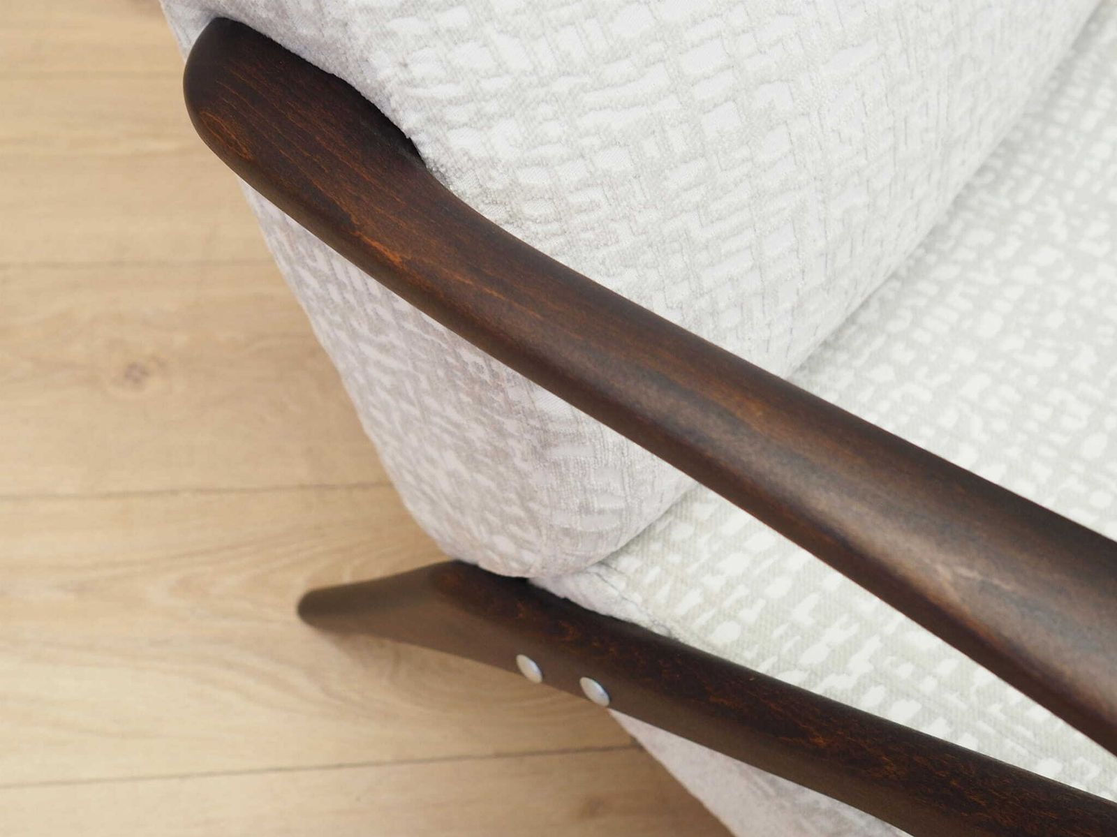 photo vinterior Beech Armchair, Italian Design, 1970s, Production: Italy