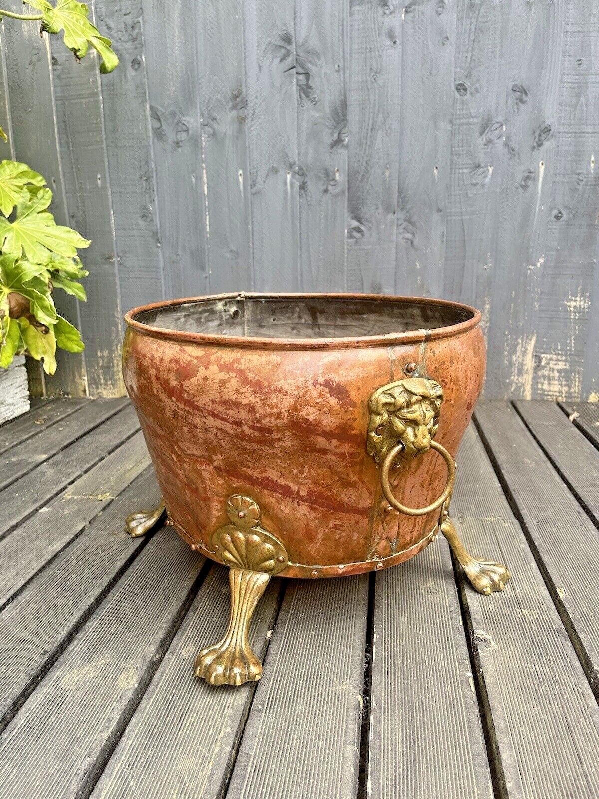 Large Antique Copper & Brass Lions Head Paw Feet Riveted Log Coal Bucket Planter photo vinterior