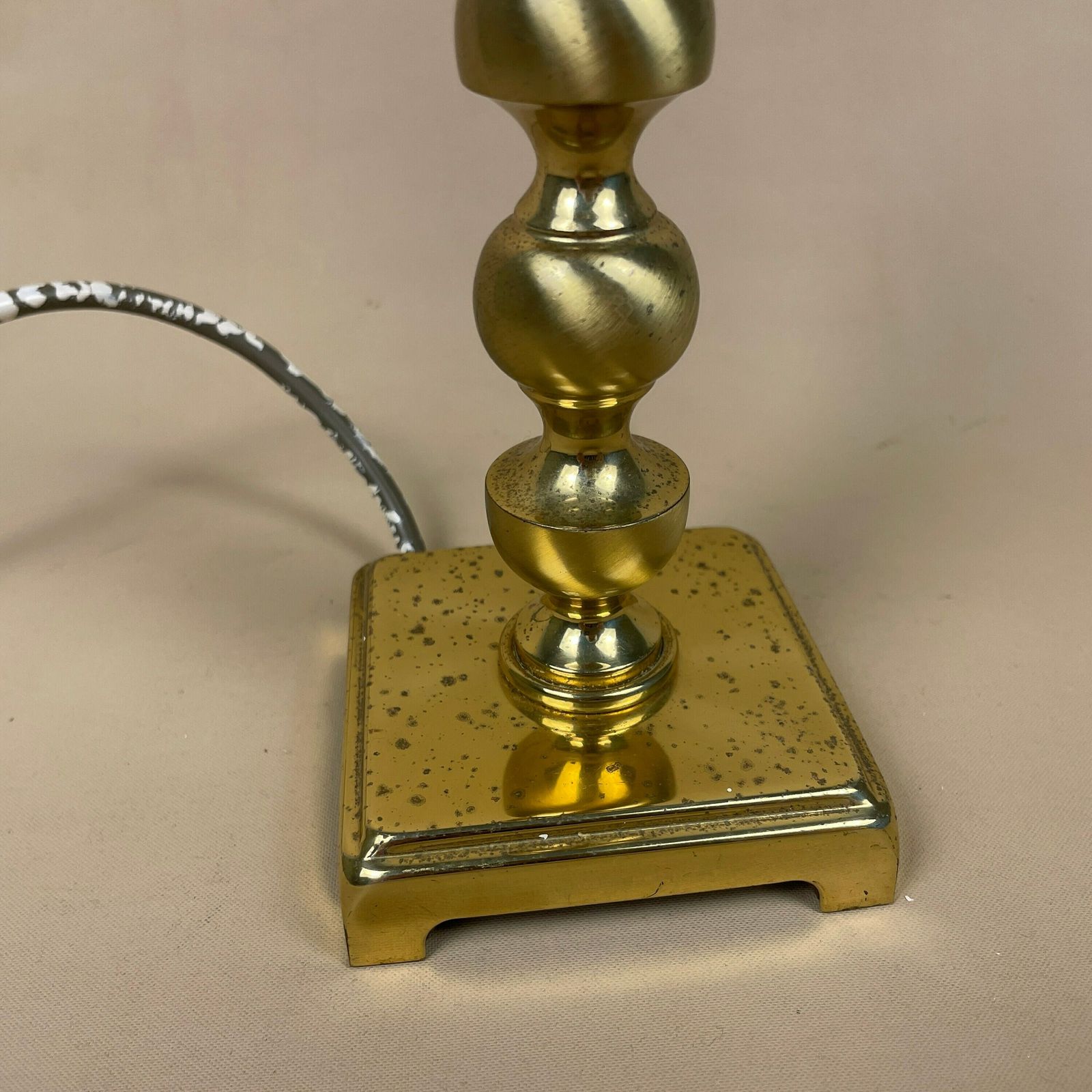 Vintage Gold Brass Metal Lamp Light Bedside Side Table Desk Ornate Detail Square Base Antique Small Pattern Aged Patina Column Pillar Ball photo Lighting