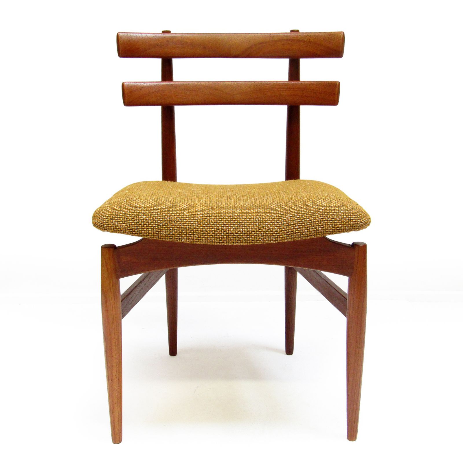Five 1960s Danish Model 30 Dining Chairs By Poul Hundevad In Teak & Mustard Fabric photo for sale