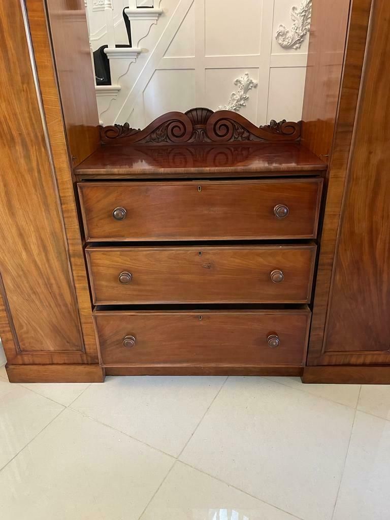 photo vintage Large Unusual Antique 19th Century Quality Mahogany Wardrobe