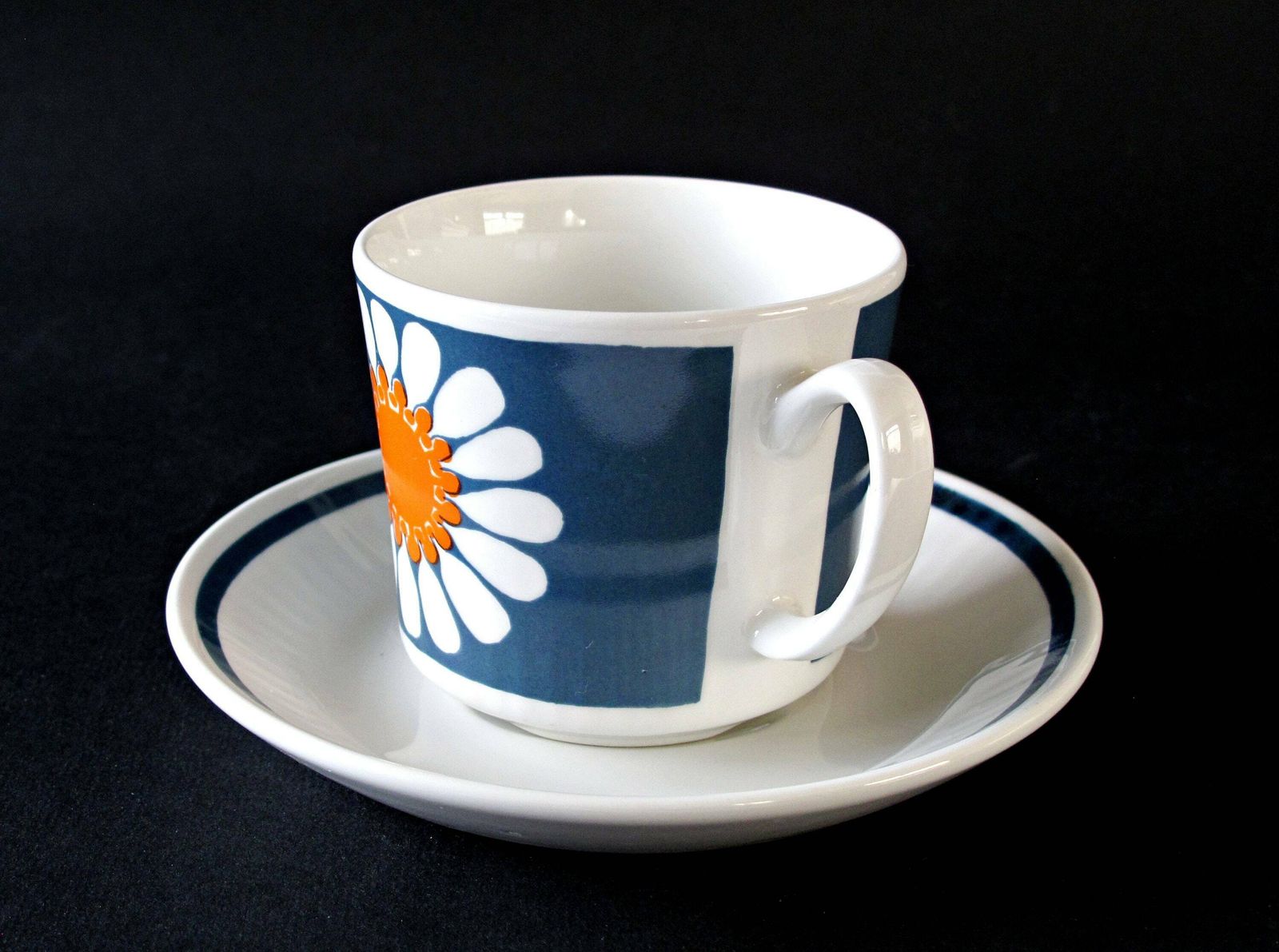 Turi Design Daisy Cup And Saucer By Figgjo Flint, Norway, Designed By Turi Gramstad Oliver photo Home Decor
