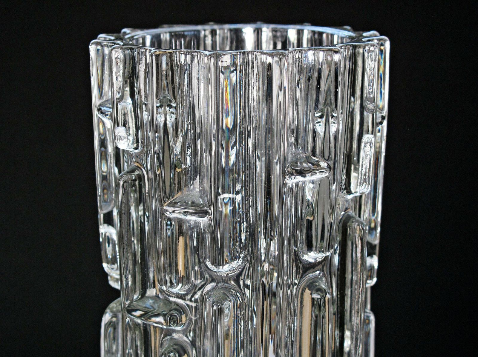 Frantisek Vizner Maze Vase   Czech Clear Glass 'Maze' Vase By Frantisek Vizner For Hermanova Hut Glassworks, Pattern Number 20082 photo for sale