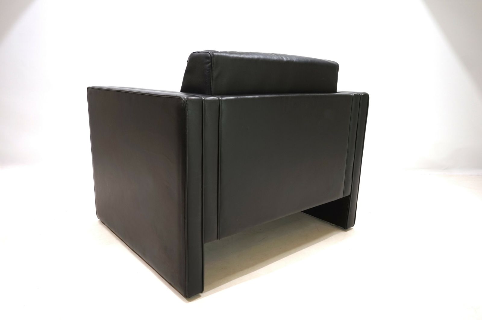 photo for sale Knoll Studio Line Leather Armchair By Jürgen Lange, 1970
