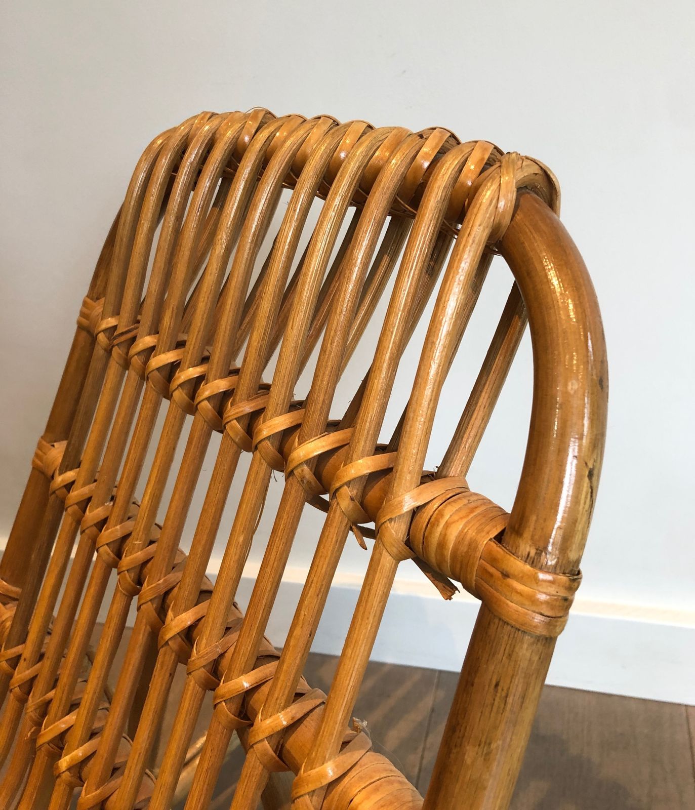 photo vintage Rattan Children's Rocking Chair